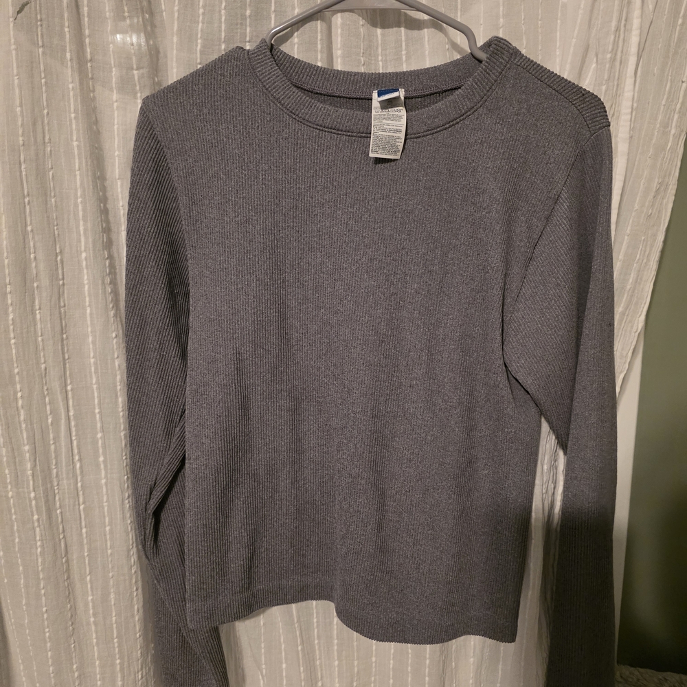 Old Navy Women's Charcoal Crew Neck Sweater